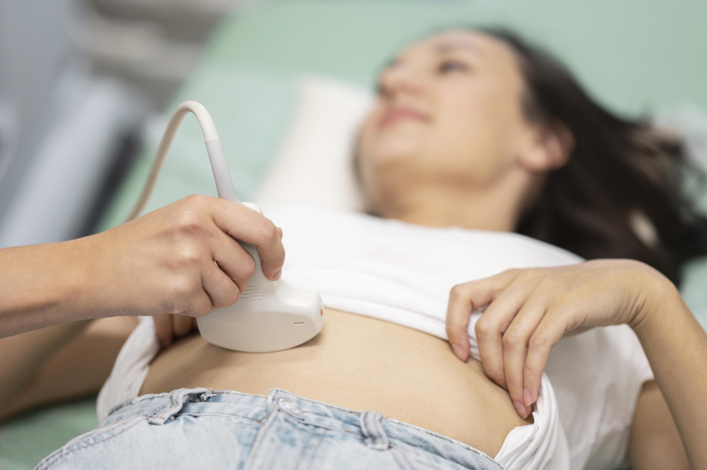doctor-checking-patients-health.jpg